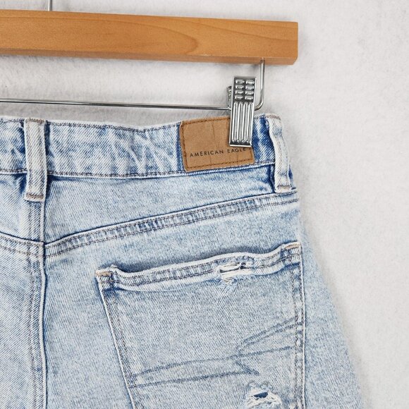 American Eagle Shorts Womens 2 Blue Mom Short Strigid Distressed Cut Off Denim - Picture 8 of 13